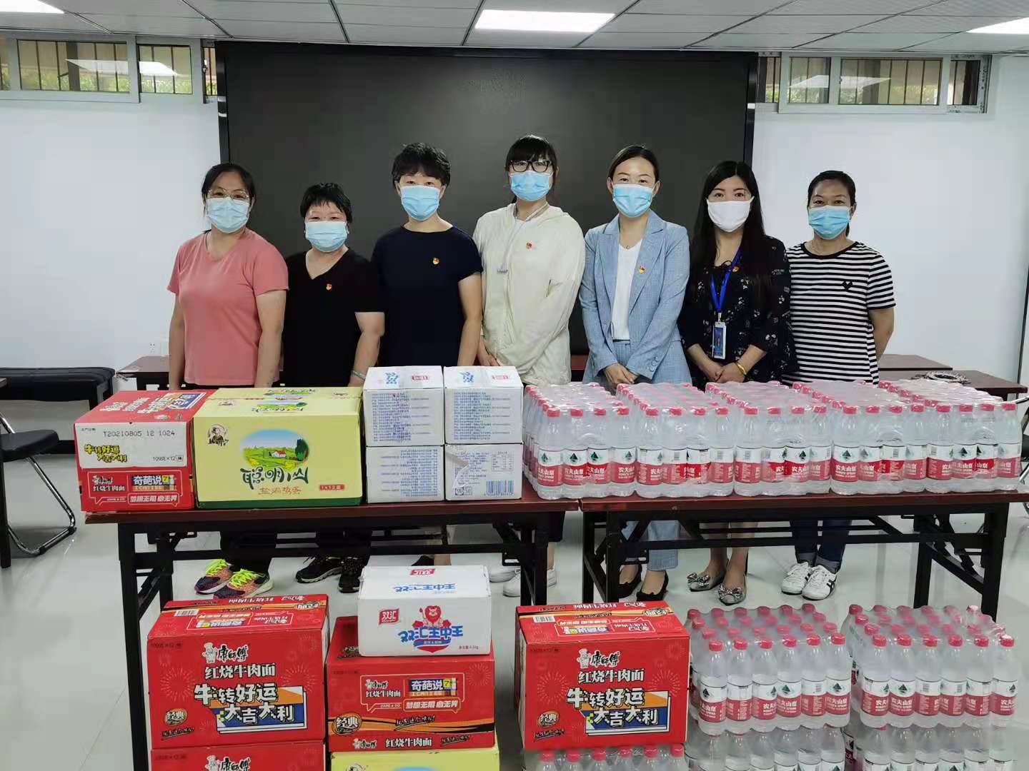 健力源北京公司黨支部參加“助力社區(qū)，同心抗疫”志愿活動(dòng)